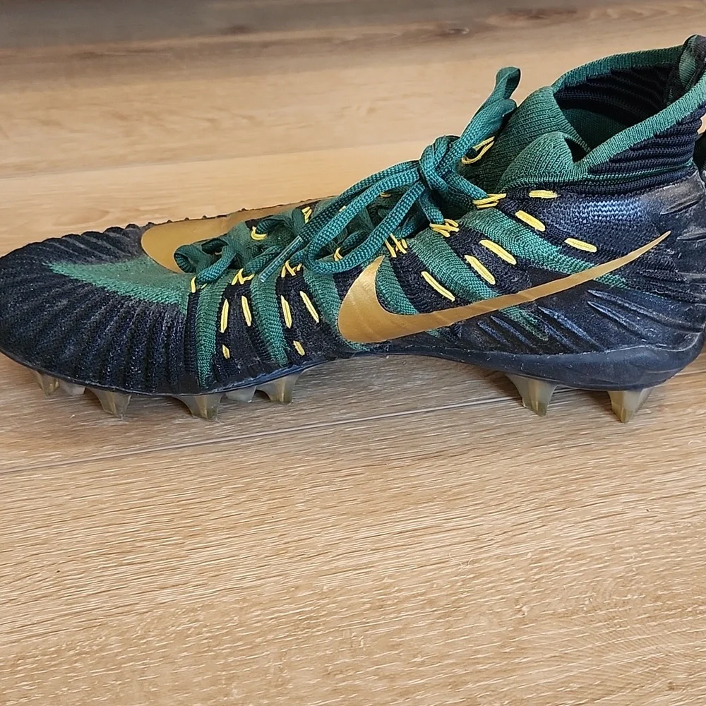 Nike football Cleats, size 10, alpha menace - Picture 5 of 8